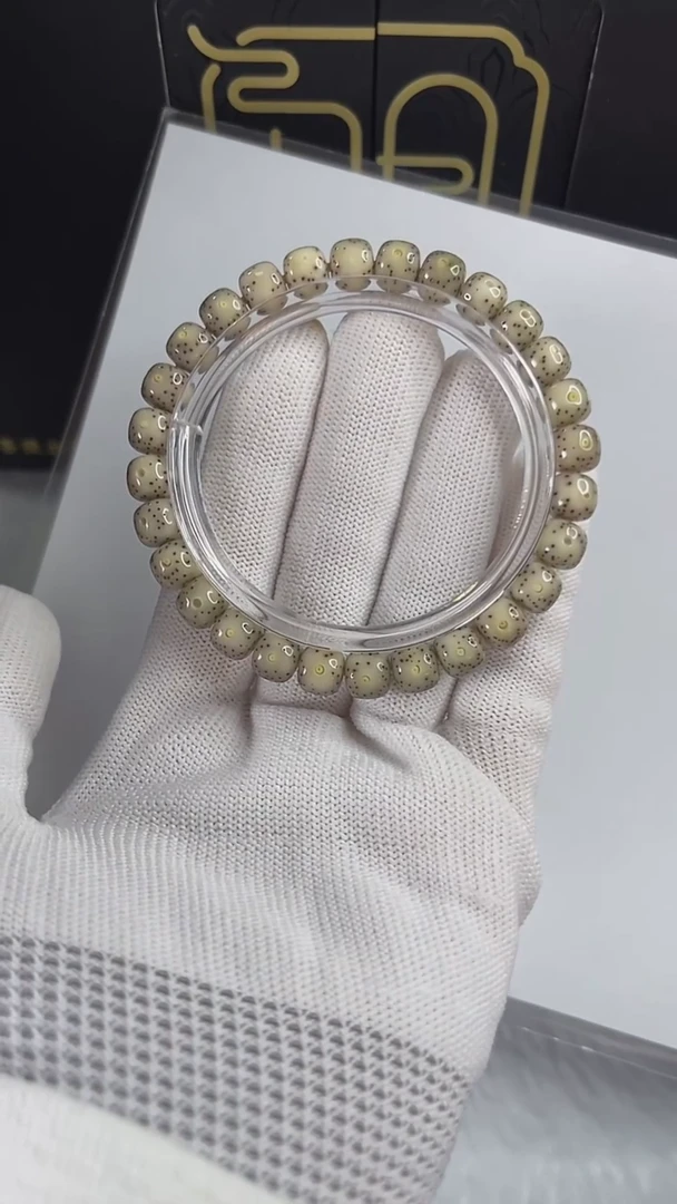 手串星月菩提小驼包8x7.d611