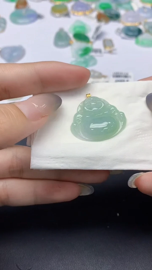 翡翠18K金镶嵌颈饰天然缅甸a货翡翠