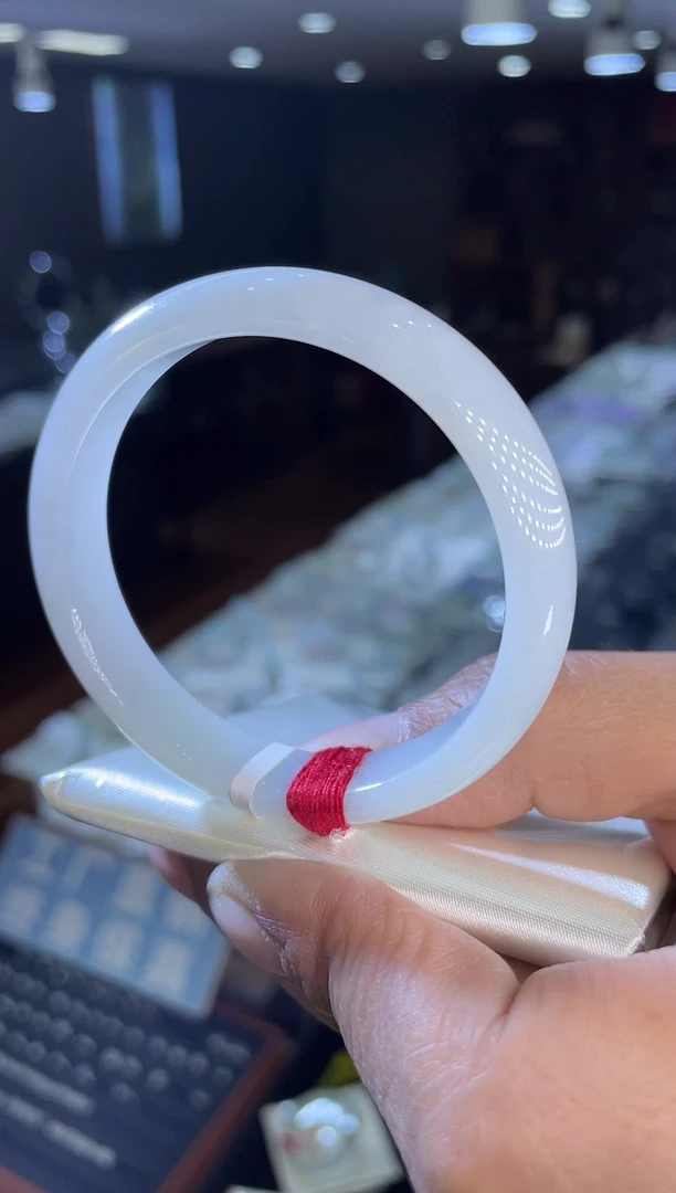 未镶嵌手镯翡翠52-53