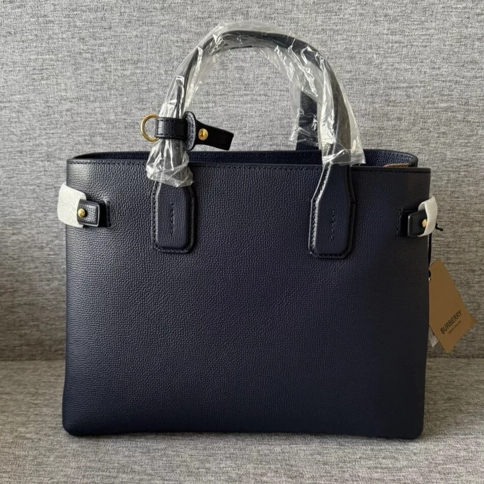 【预售】BURBERRY/博柏利藏蓝色手提班纳托特包80685531