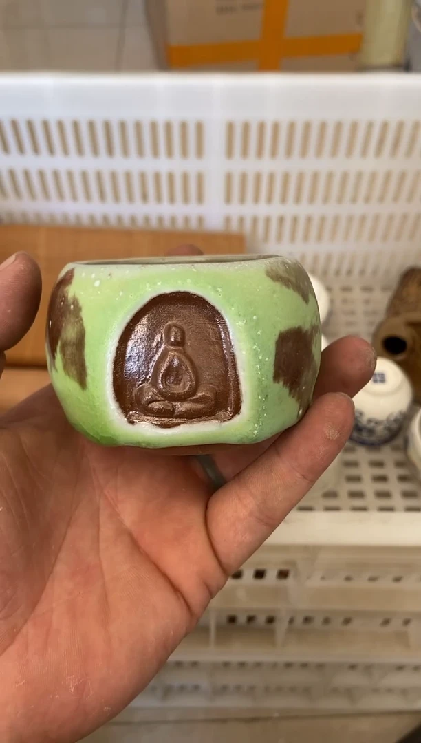 杯无运费险有瑕疵的摄影的产品有使用过的痕迹有点脏介意勿拍