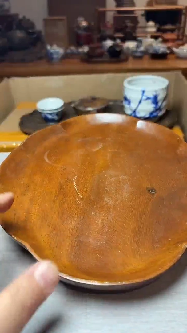 谢谢老板，回流产品有磨损正常，谨慎买