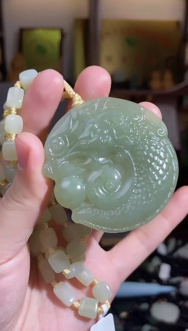 颈饰未镶嵌和田玉1