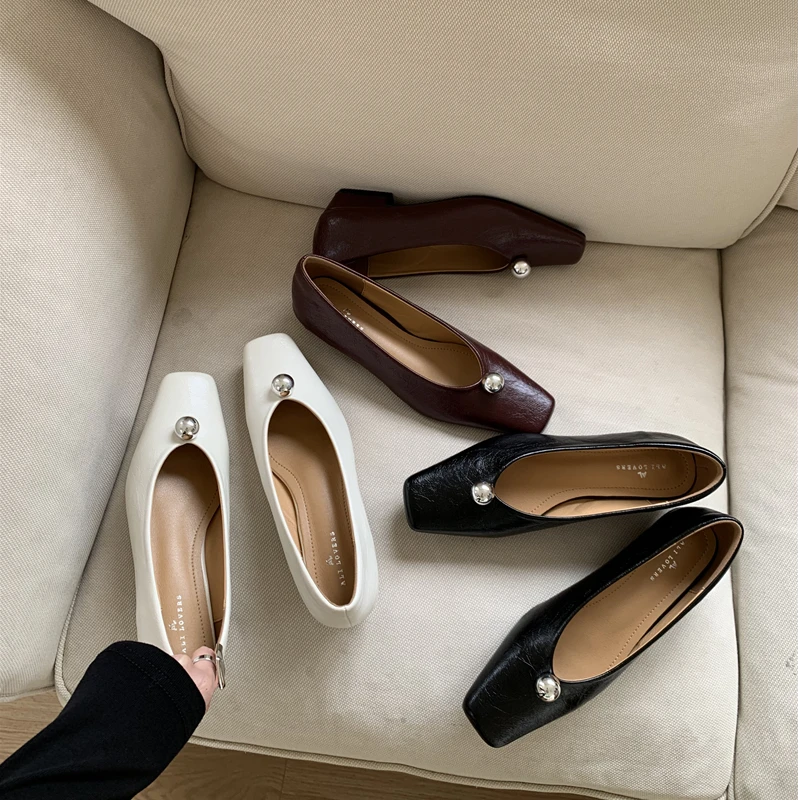 粗跟小众复古高级感单鞋女鞋子2025年新款一脚蹬百搭法式奶奶瓢鞋