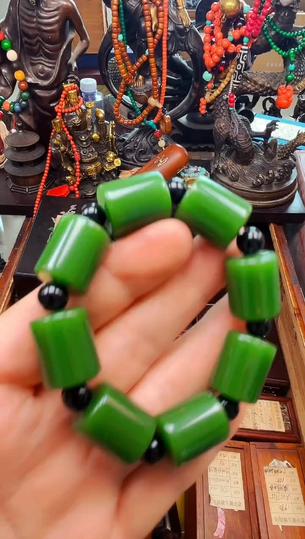 和田玉未镶嵌颈饰安哥专属精品链接c72