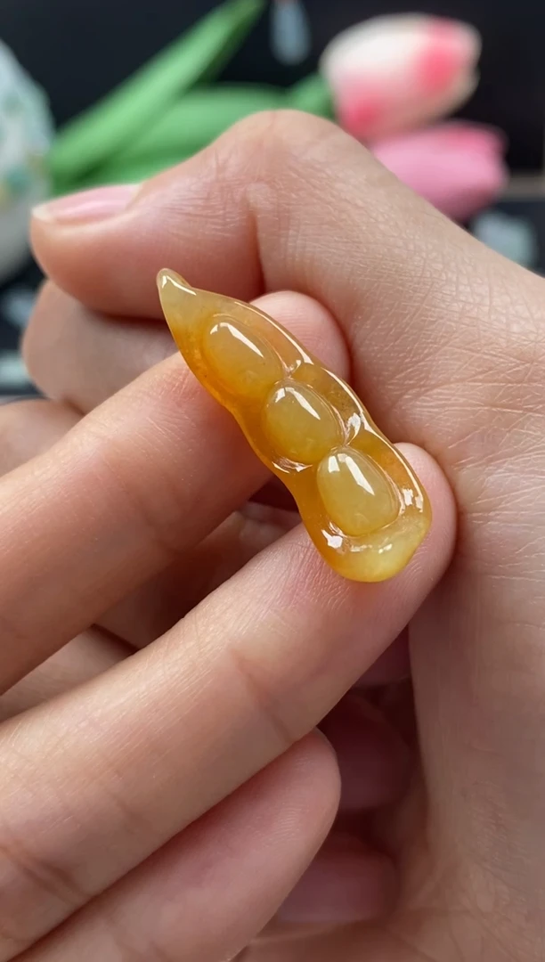 【闪购商品】翡翠颈饰未镶嵌翡翠黄翡福豆
