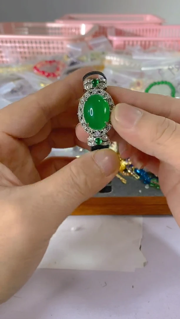 【闪购商品】水晶颈饰银S925镶嵌271红宝，蓝宝，多样性发一件赠链