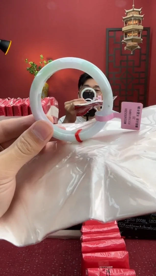 未镶嵌手镯翡翠翡翠手镯2