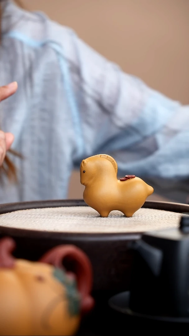 茶壶紫砂黄金段唐马茶宠