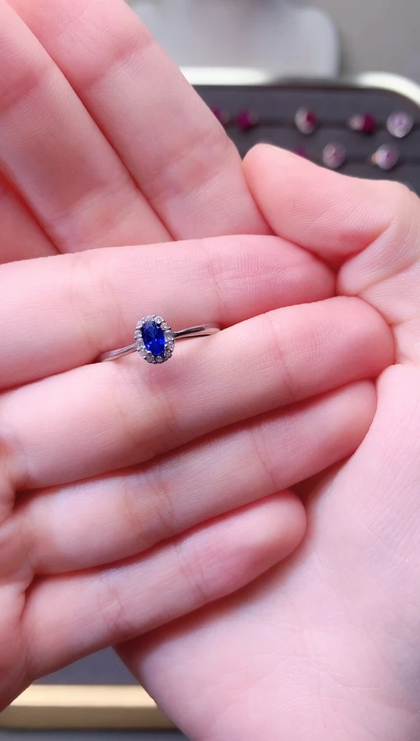戒指蓝宝石银S925镶嵌345345