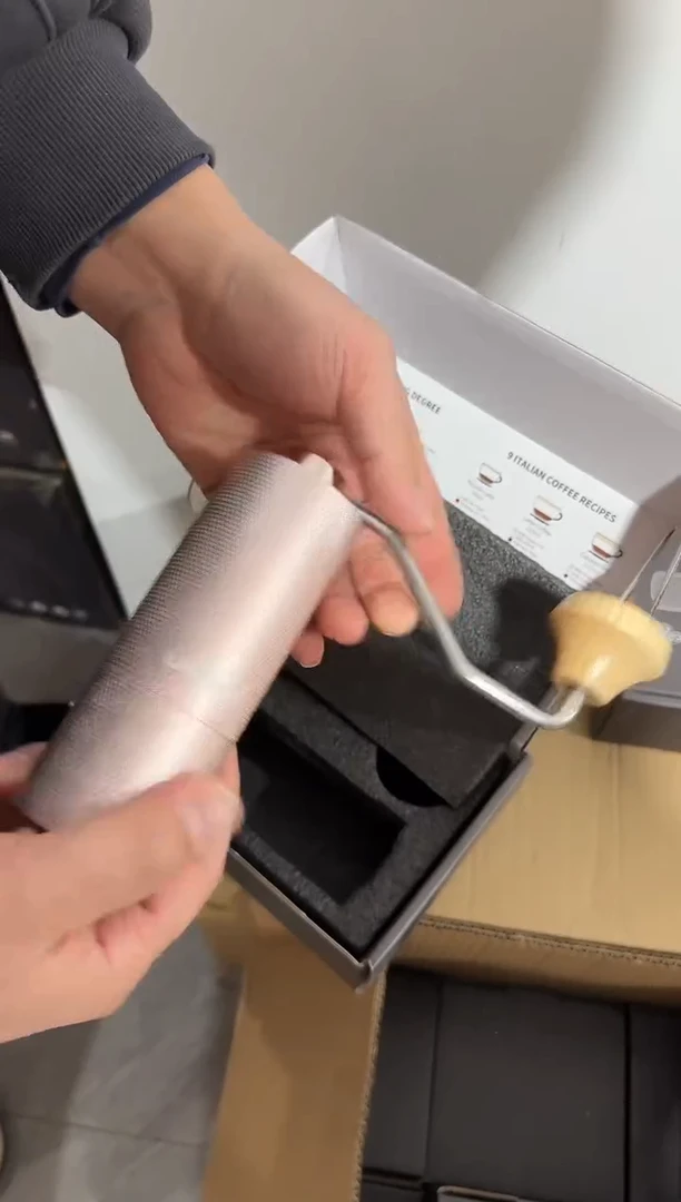 粉色OP七星全钢机芯手摇磨豆机轻松耐磨