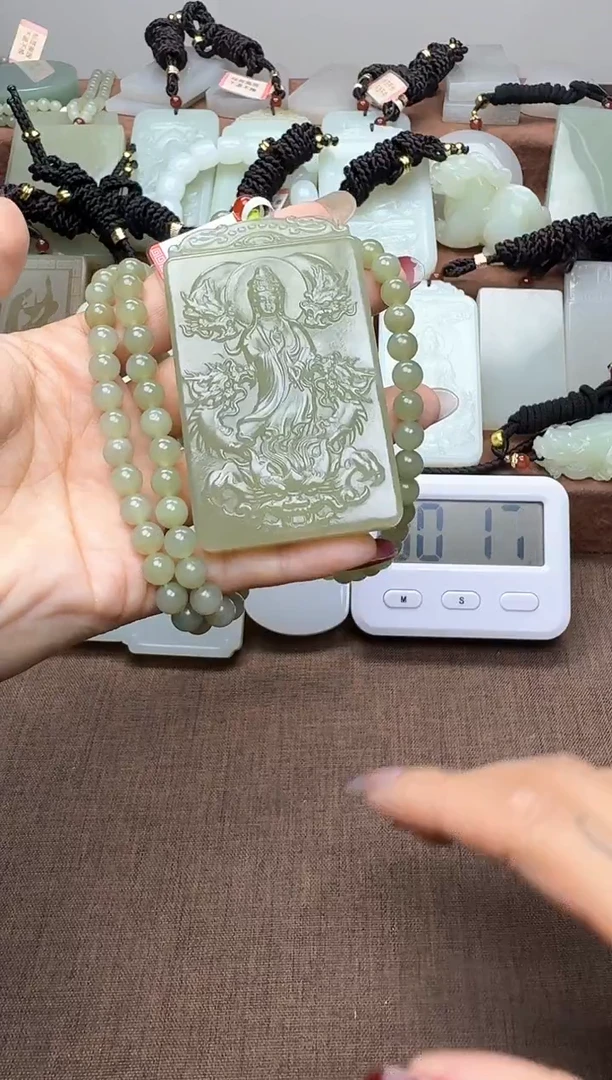 颈饰未镶嵌和田玉1