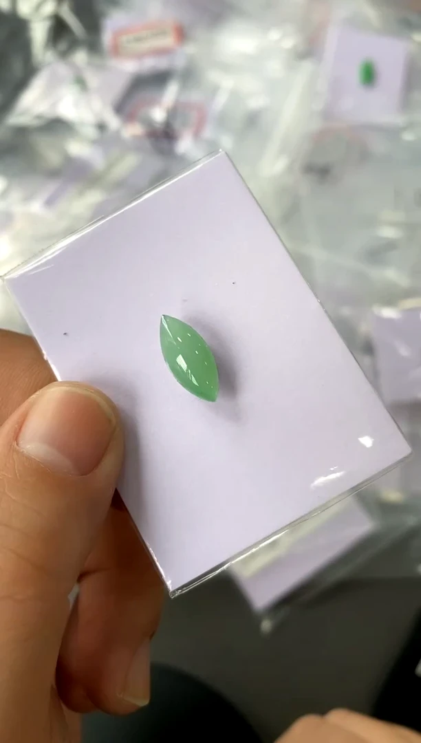 【闪购商品】定制翡翠未镶嵌挂件