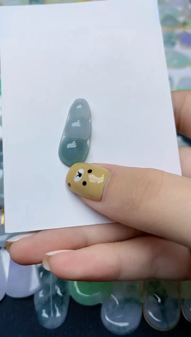 翡翠未镶嵌颈饰天然翡翠A货