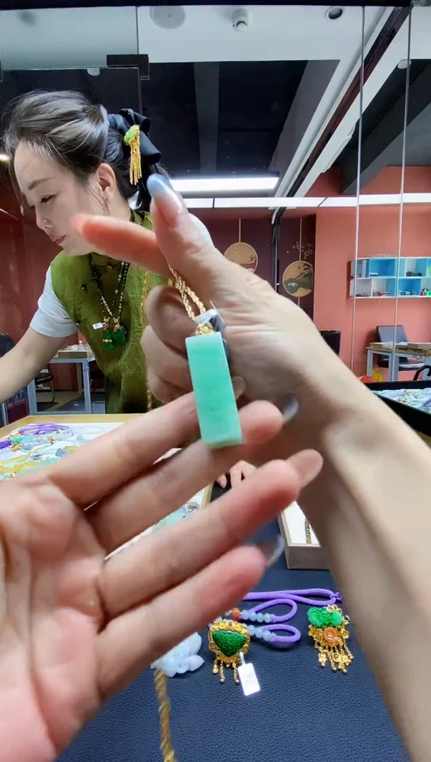 颈饰未镶嵌翡翠翡翠吊坠