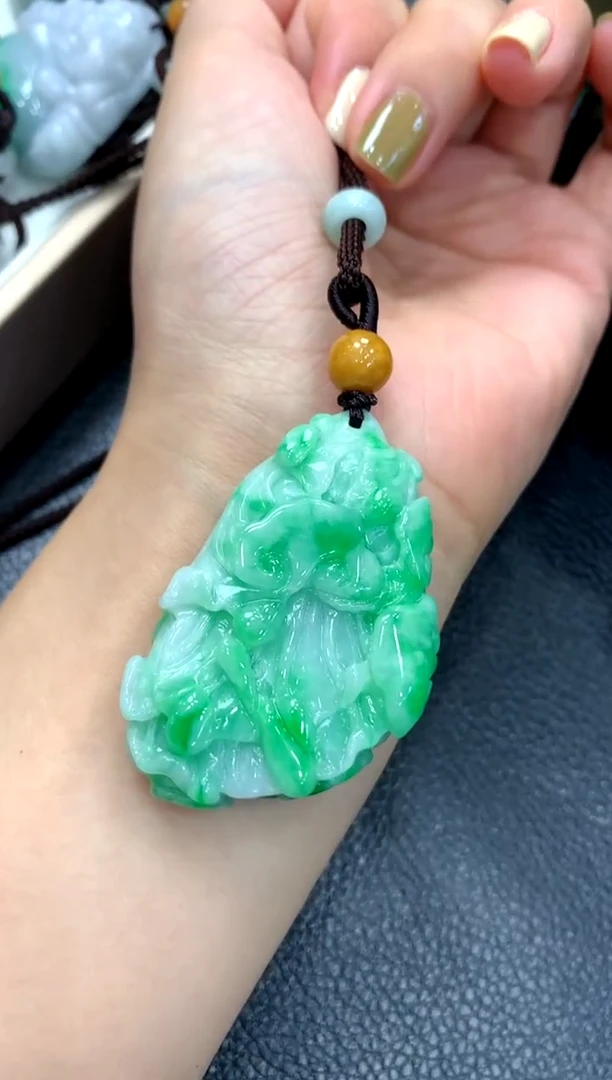 翡翠未镶嵌吊坠(不含链)挂件
