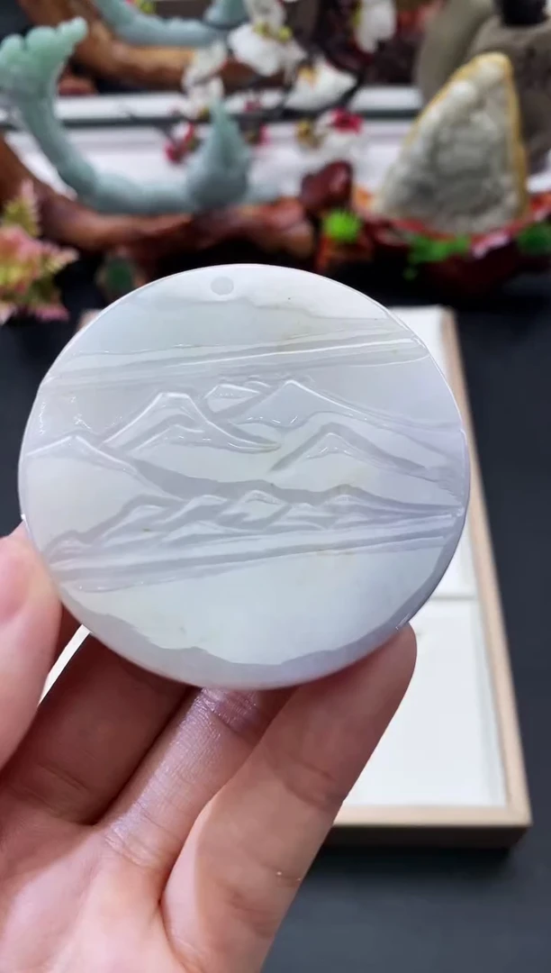 翡翠未镶嵌颈饰天然缅甸A货翡翠