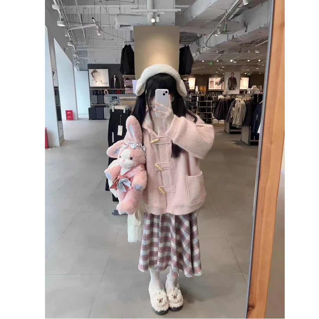 【运补6-8】韩系穿搭一整套牛角扣连帽开衫外套格纹半身裙子两件套