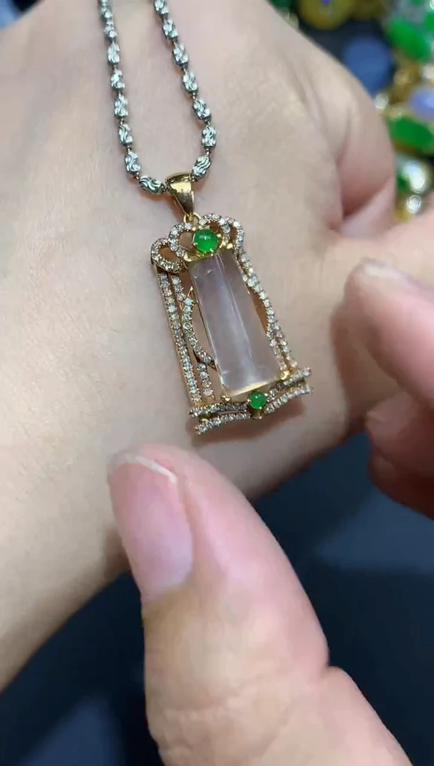 翡翠18K金镶嵌吊坠(不含链)663-春日珠宝