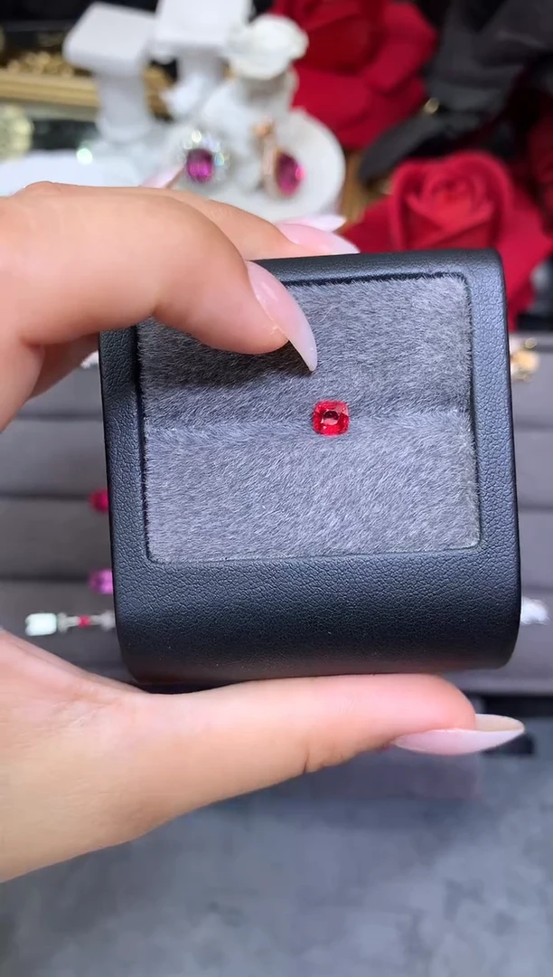 未镶嵌裸石定制尖晶石**枕型 绝地武士 0.62ct