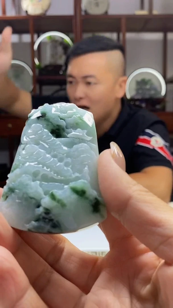 翡翠未镶嵌颈饰翡翠A货2025/7/3