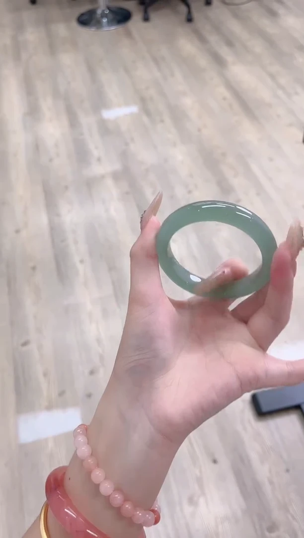 未镶嵌手镯石英质玉177-53D