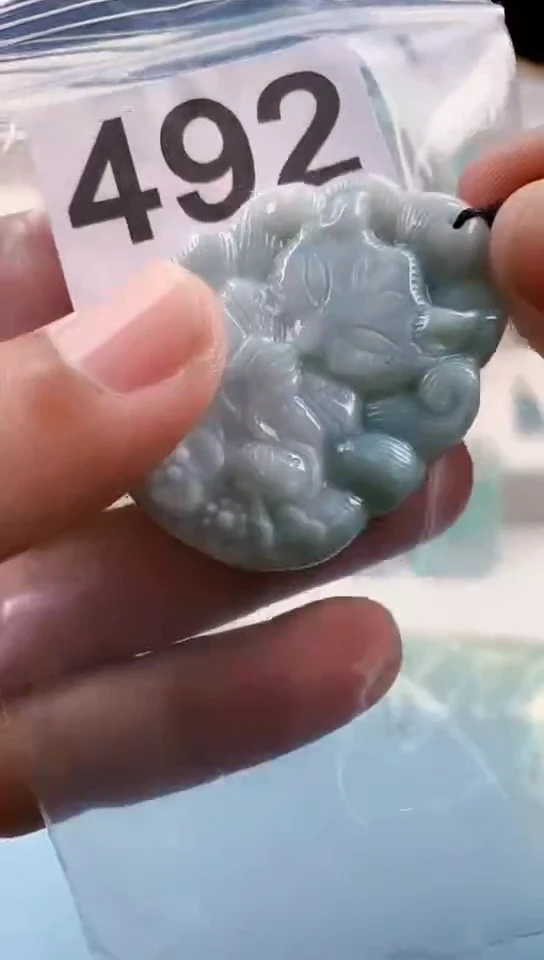 【闪购商品】翡翠挂件未镶嵌天然翡翠吊坠挂件