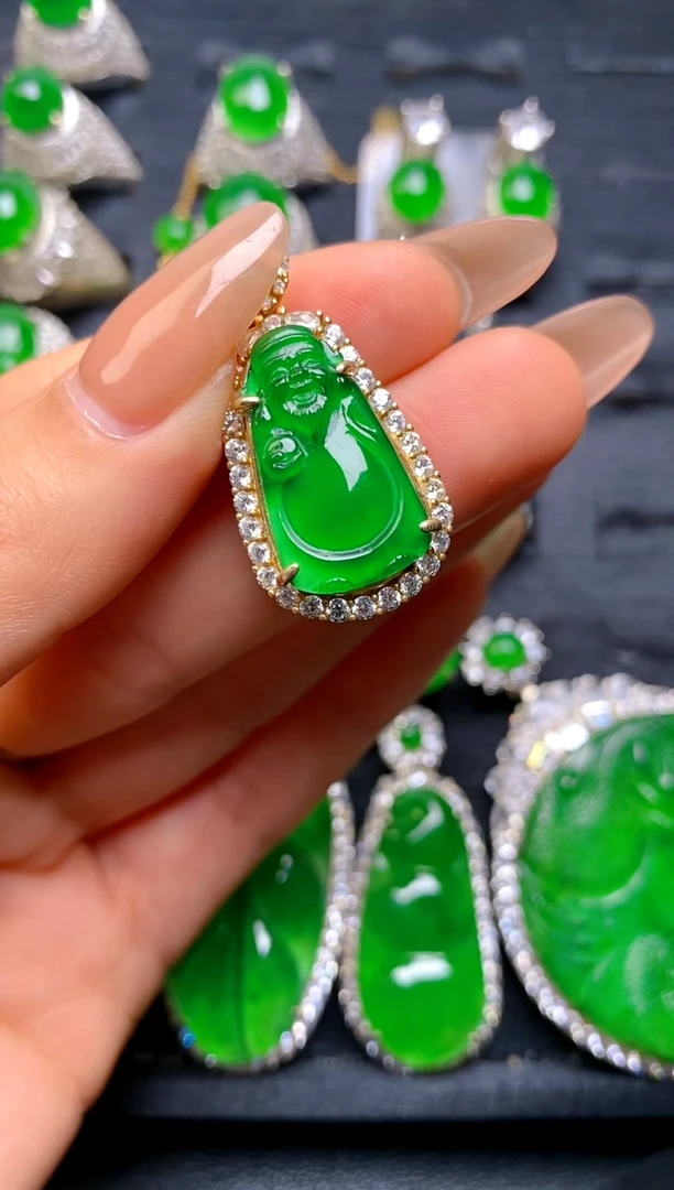 【闪购商品】翡翠吊坠(赠链)银S925镶嵌财神吊坠