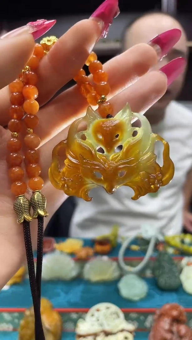 未镶嵌岫玉吊坠·