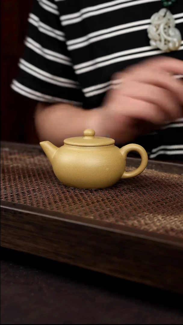 茶壶紫砂黄金段平盖水平