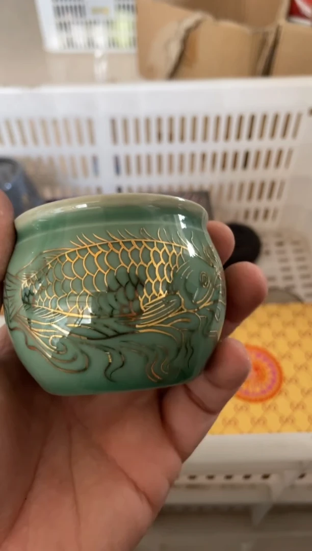 无运费险有瑕疵的摄影的产品有使用过的痕迹有点脏介意勿拍