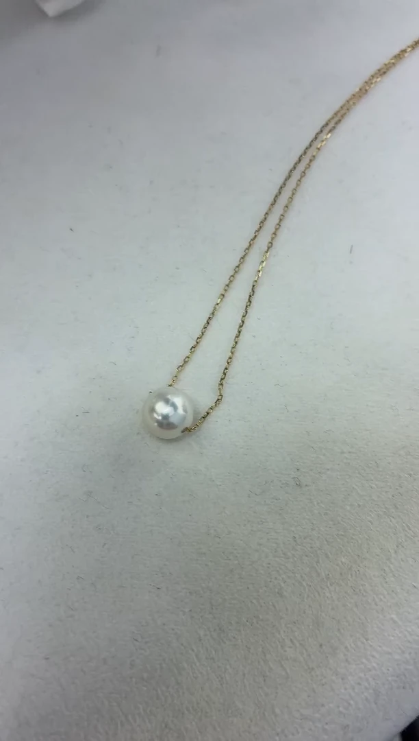 颈饰18K金镶嵌海水珍珠路路通8.5-9（微瑕