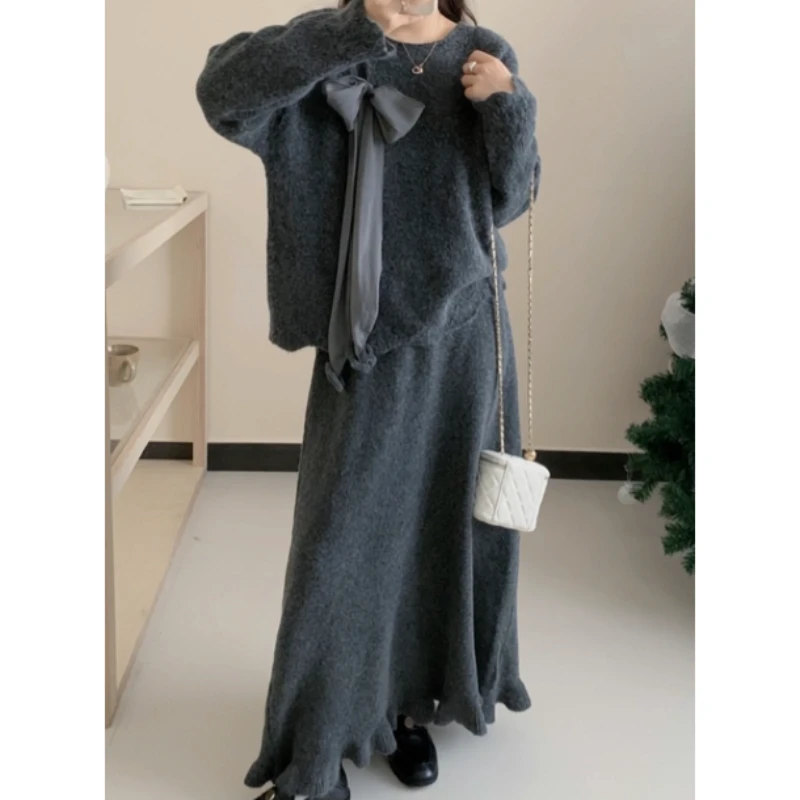 大码秋季时尚气质蝴蝶结圆领宽松针织衫毛衣+高腰半身裙两件套装