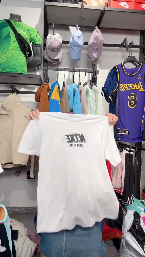 1588  编码 瑕疵款直播间过款为准 尺码