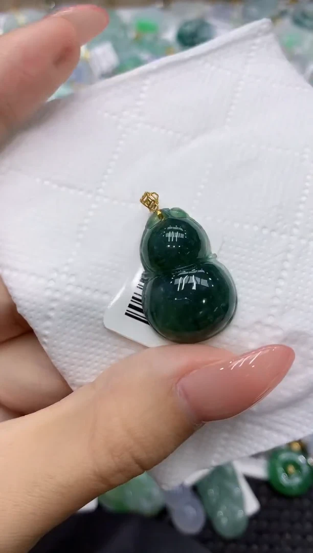 颈饰18K金镶嵌翡翠111111111111