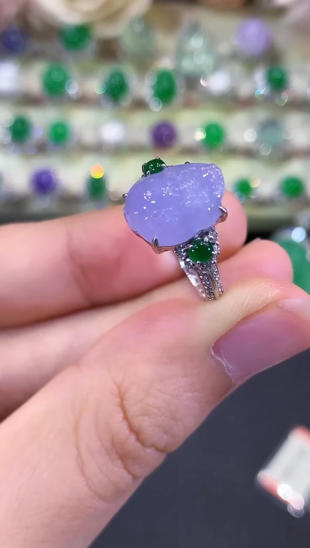 18K金镶嵌戒指翡翠B121 紫货有色差