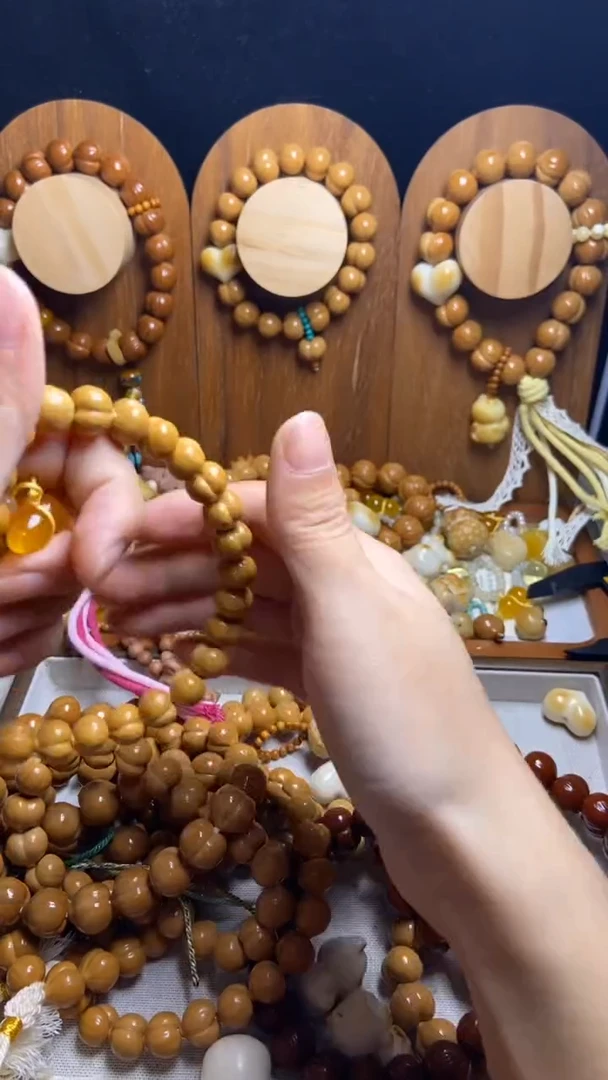 手串猴头核桃D*全品小馒头爱心黄玉葫芦吊坠绿跑环手串