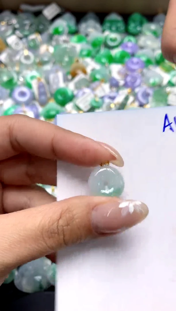 【闪购商品】翡翠颈饰18K金镶嵌11111111111111111