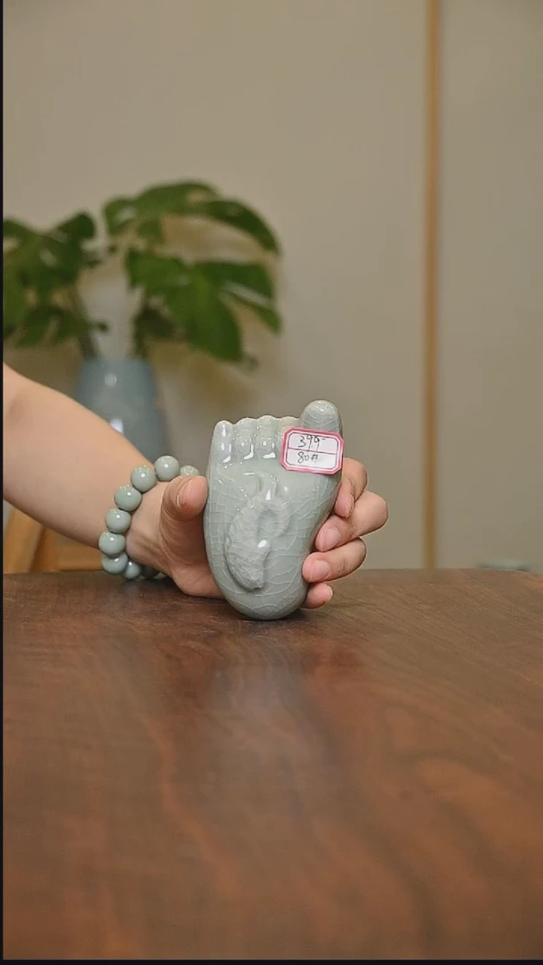 杯无****铁80#富足有余 豆绿釉 微瑕 朱家汝窑款