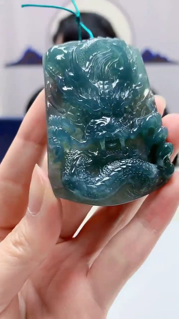 【闪购商品】定制翡翠未镶嵌5060zm-毛货挂件105龙牌