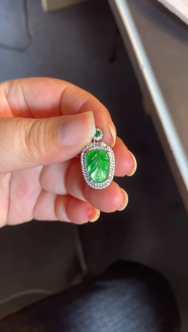 吊坠(不含链)银S925镶嵌翡翠1