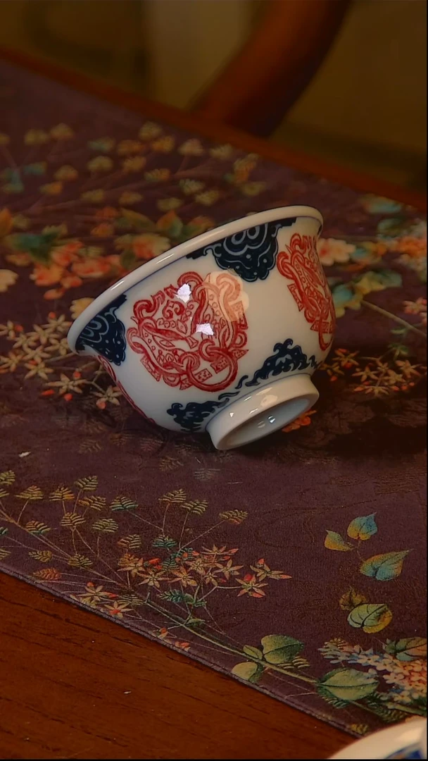 杯手工手绘杯杯很美丽