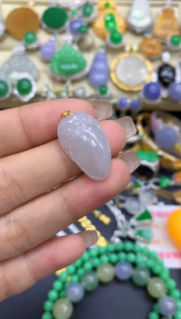 颈饰18K金镶嵌翡翠120-中国好珍宝