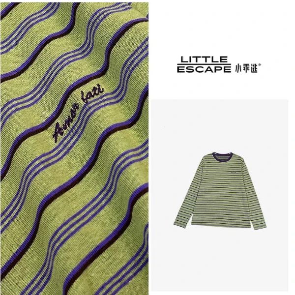 小乖逃X早秋时尚绿色条纹长袖拼色圆领宽松休闲打底长袖S25571