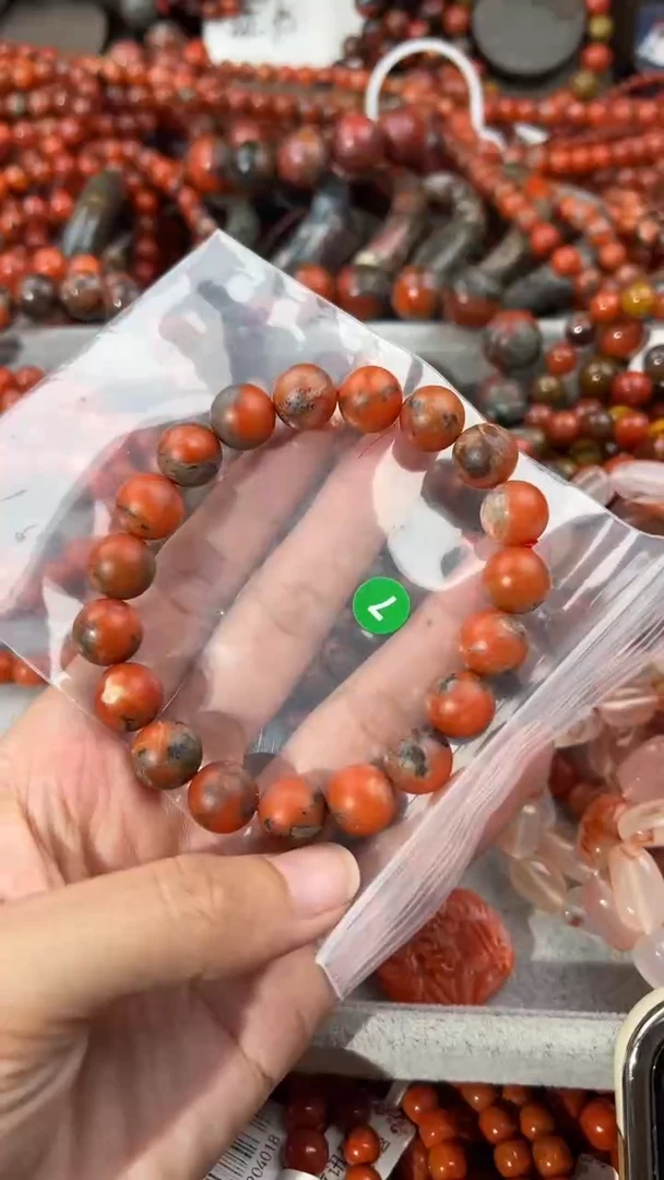 南红玛瑙手串未镶嵌11+