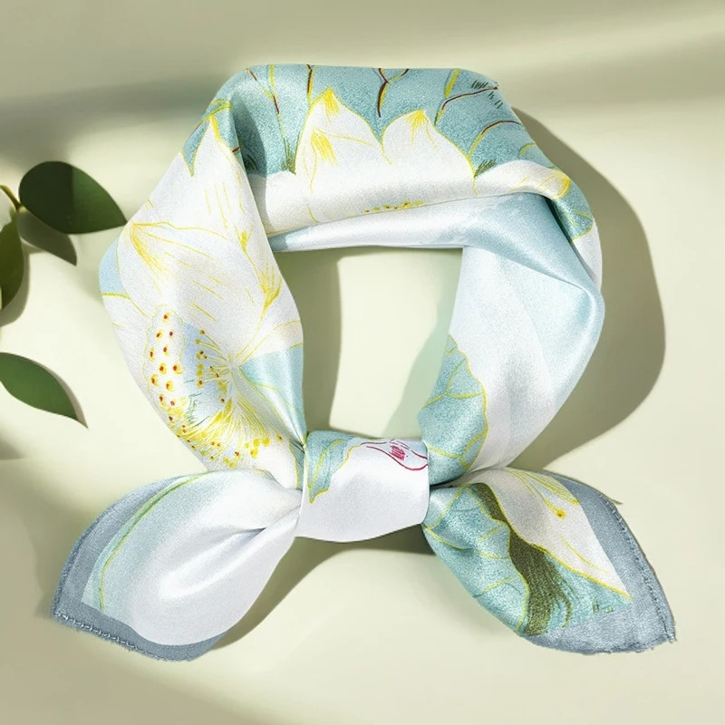 品牌100%桑蚕丝53cm青荷含翠绿色丝巾春秋护颈小方巾复古百搭颈巾