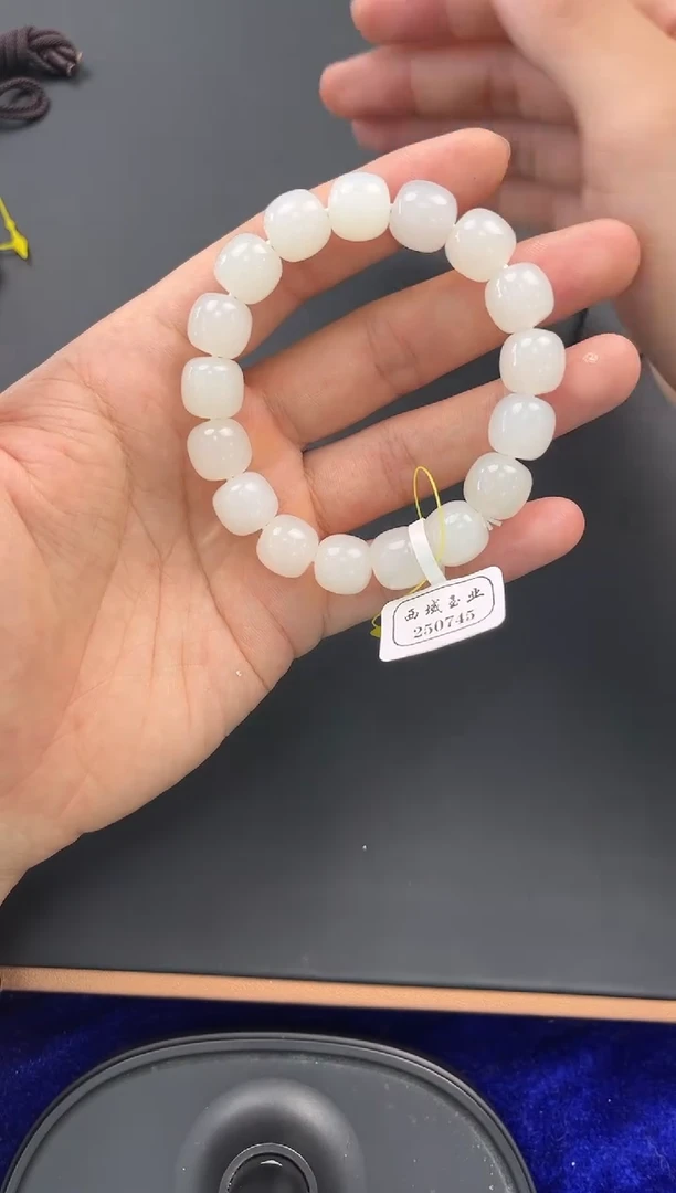 未镶嵌手串和田玉且末天泰白玉老型手串卡12微色差