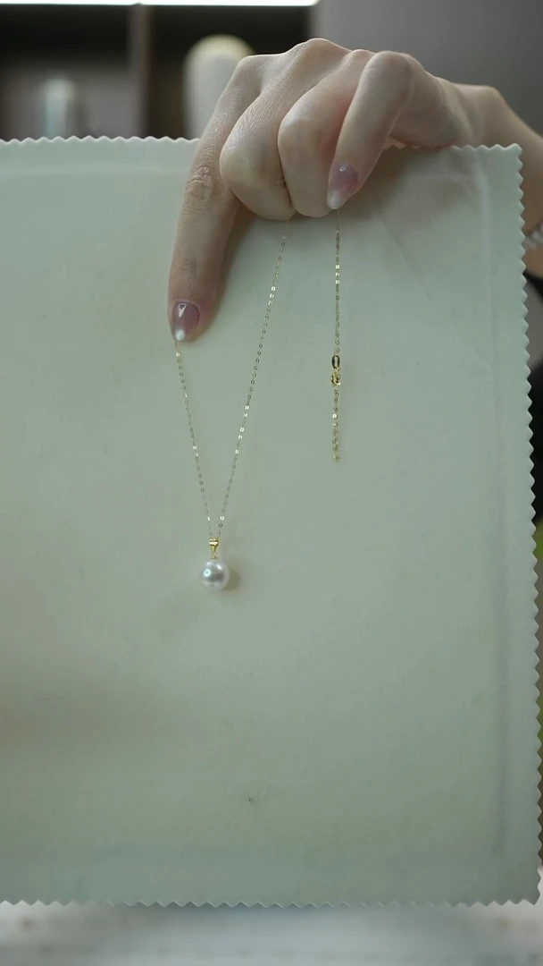 项链18K金镶嵌淡水珍珠18K金瓜子扣白色10-11mm