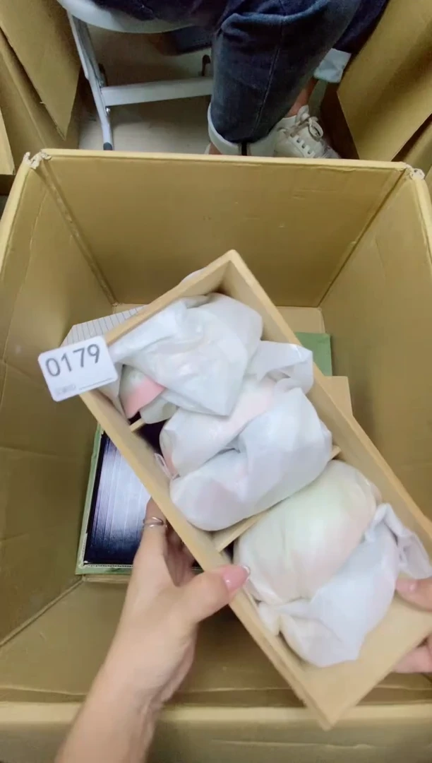 瓷片刺*O179默认微瑕，谨慎参拍