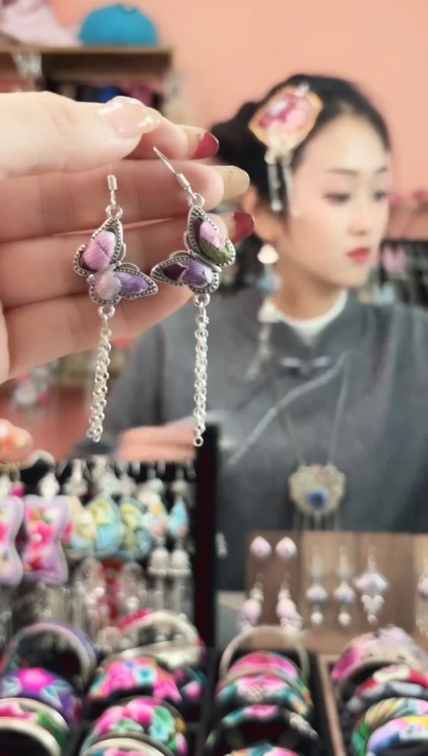 织绣艺枝独绣手工饰品206